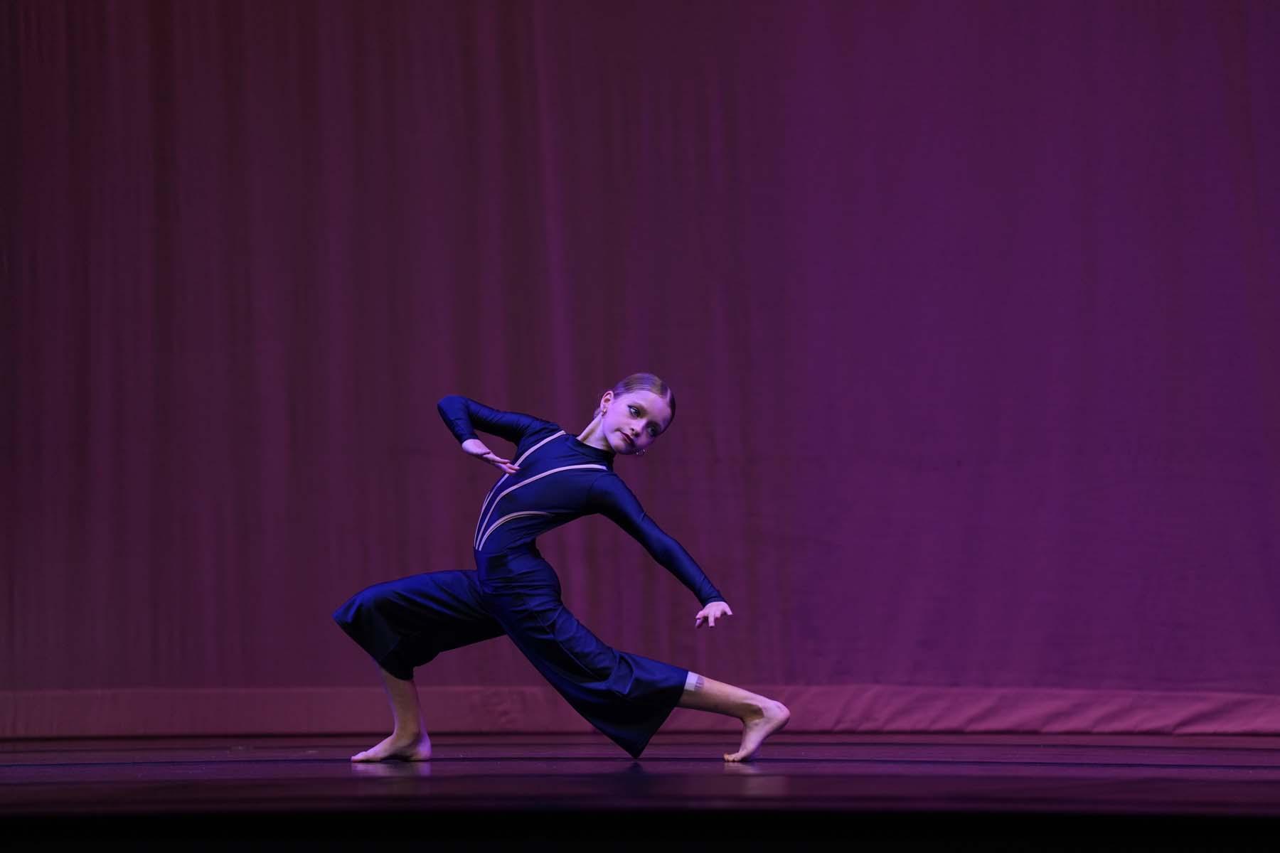 Modern at GCDA Dance